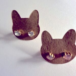 Free💰Add 1 to bundle 2 pr Earrings NWT rhinestone & pink “opalite” studs